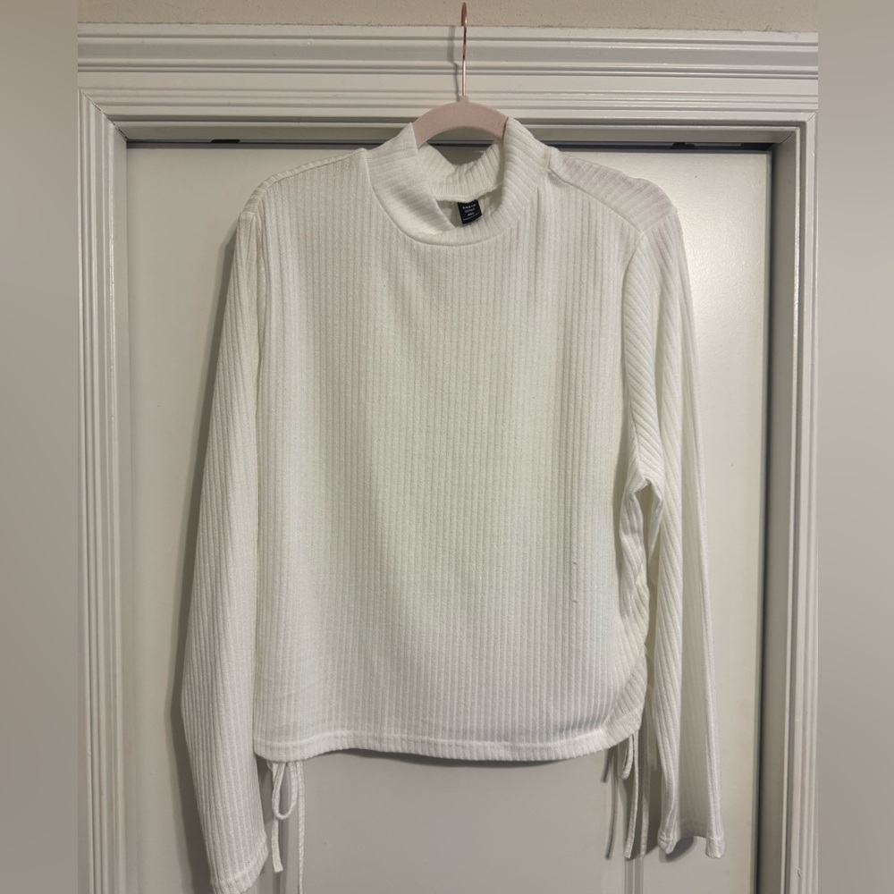 White Ribbed Top with Drawstring Sides
